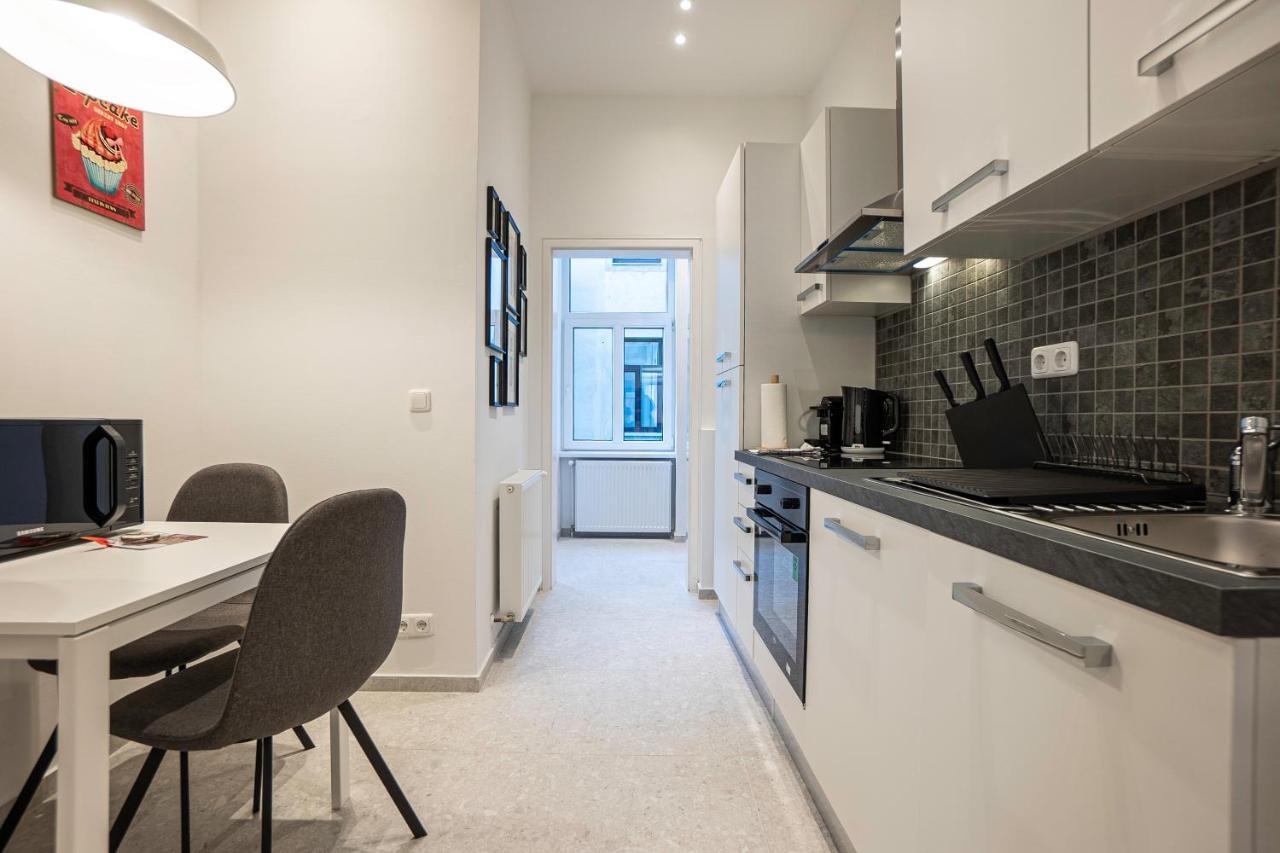 Experience Fresh Comfort In Our Brand-New Apartment In Vienna'S 17Th District Exterior foto